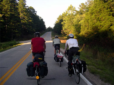 Steve, Shannon, and Glenn (note the half-rack on Glenn’s trailer)