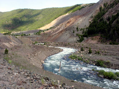 An earthquake changed the route of this river overnight